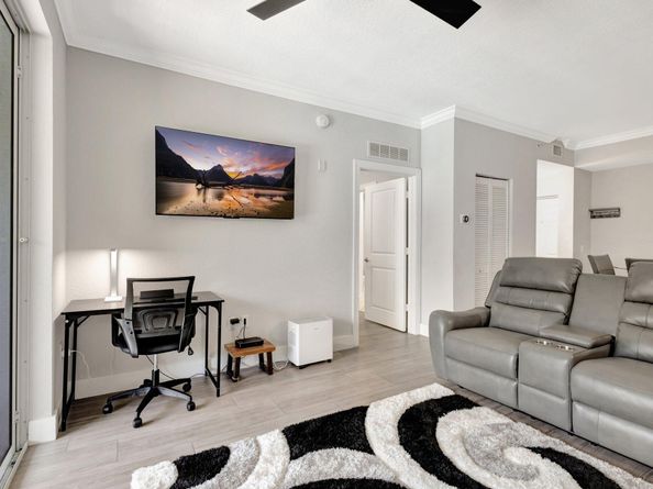 1690 Renaissance Commons Boulevard 1323, Boynton Beach FL 33426