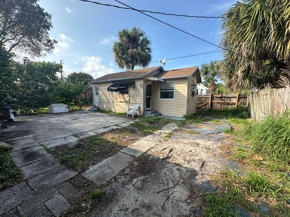 523 48th Street, West Palm Beach FL 33407
