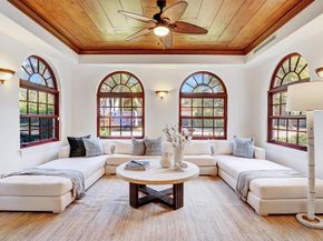 225 Pershing Way, West Palm Beach FL 33401
