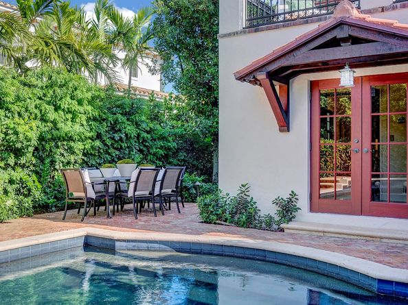 225 Pershing Way, West Palm Beach FL 33401