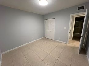 751 Pine Dr 101, Pompano Beach FL 33060