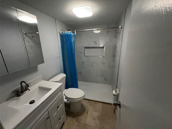 751 Pine Dr 101, Pompano Beach FL 33060