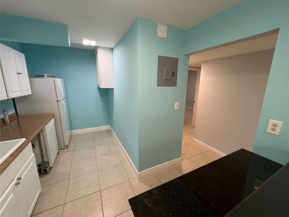 751 Pine Dr 101, Pompano Beach FL 33060