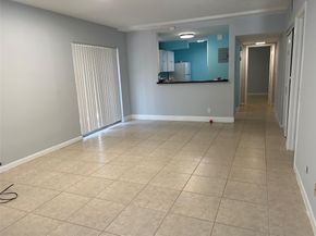 751 Pine Dr 101, Pompano Beach FL 33060