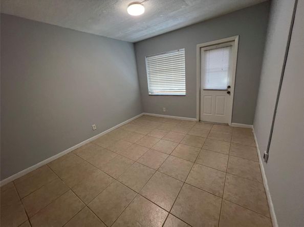 751 Pine Dr 101, Pompano Beach FL 33060