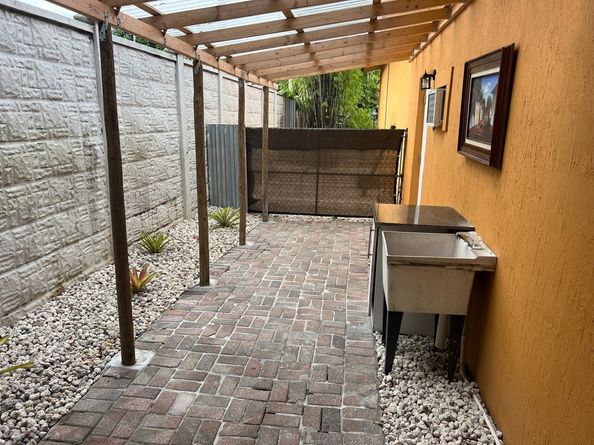 14500 NE 2, Miami FL 33161