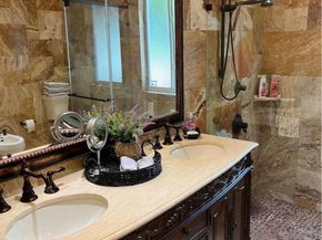 14500 NE 2, Miami FL 33161