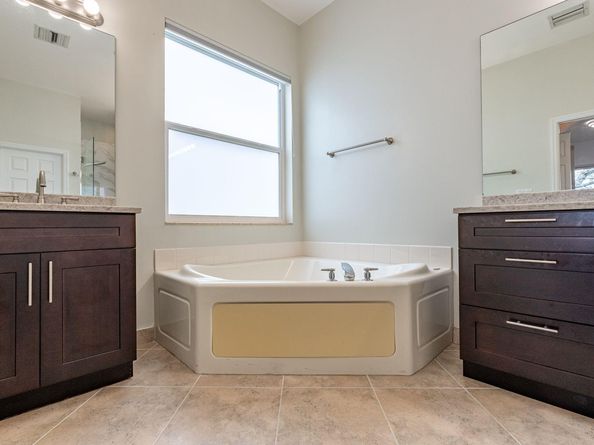 4435 E Whitewater Ave, Weston FL 33332