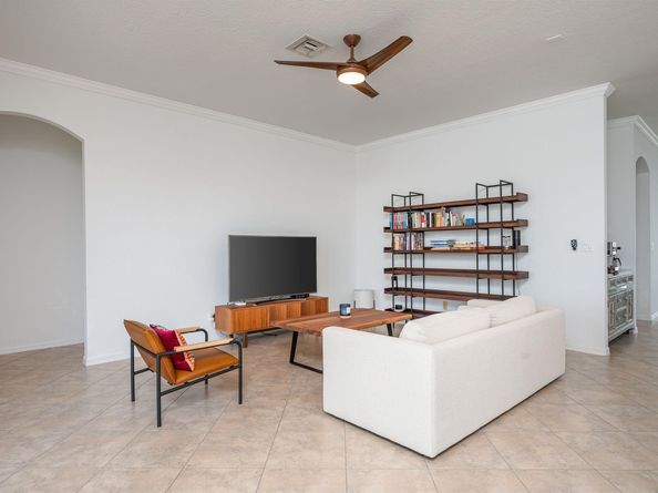 4435 E Whitewater Ave, Weston FL 33332