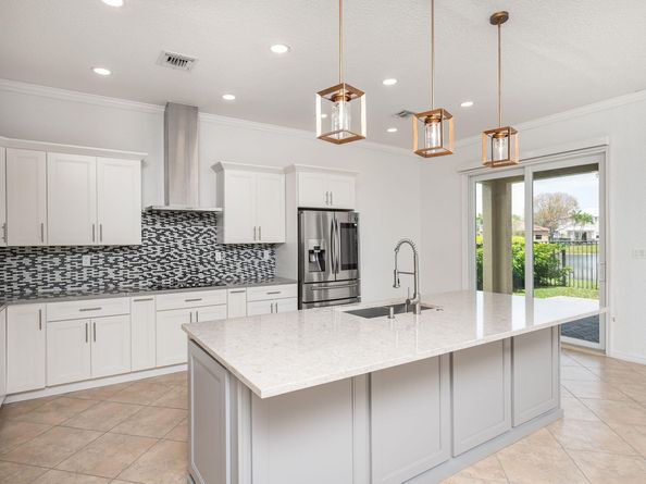 4435 E Whitewater Ave, Weston FL 33332