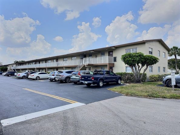 7805 W Atlantic Blvd 207, Margate FL 33063