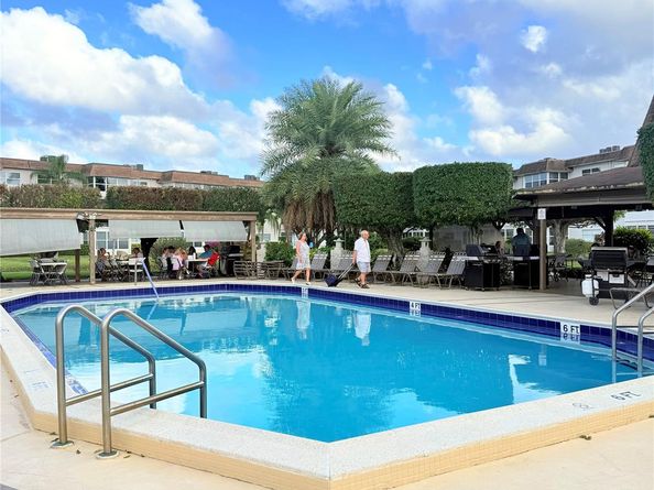 4706 NW 36th St 412S, Lauderdale Lakes FL 33319