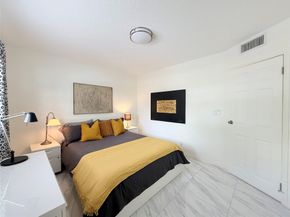 4706 NW 36th St 412S, Lauderdale Lakes FL 33319