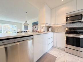 4706 NW 36th St 412S, Lauderdale Lakes FL 33319