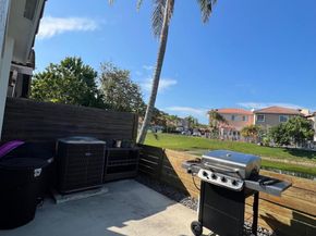 16218 SW 100th Ter 16218, Miami FL 33196