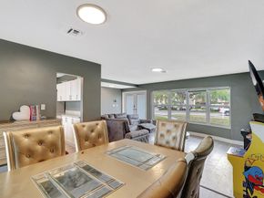 4709 Washington St, Hollywood FL 33021