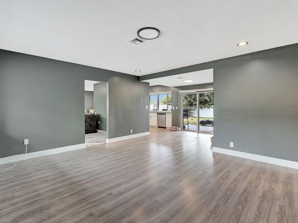 4709 Washington St, Hollywood FL 33021