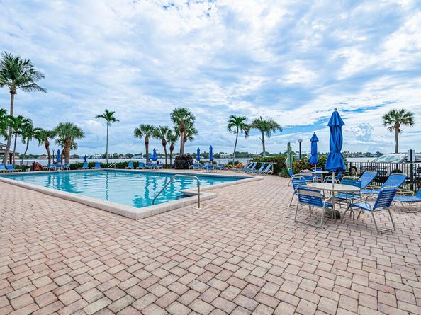7020 Half Moon Circle 210, Hypoluxo FL 33462