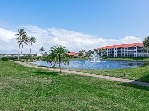 7020 Half Moon Circle 210, Hypoluxo FL 33462