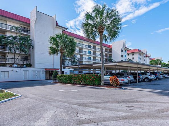7020 Half Moon Circle 210, Hypoluxo FL 33462