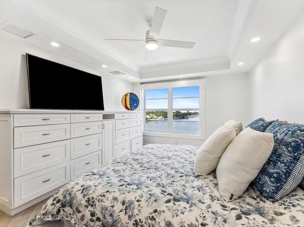 400 Seasage Drive 402, Delray Beach FL 33483