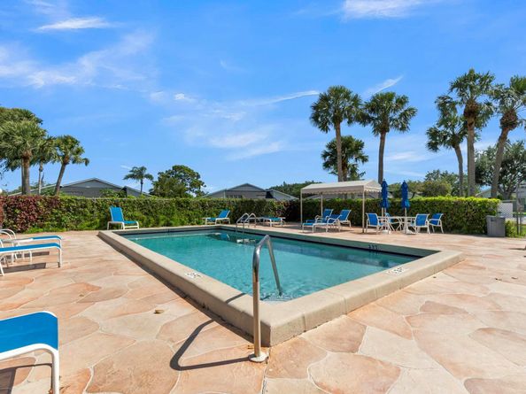 4389 Willow Pond Circle, West Palm Beach FL 33417