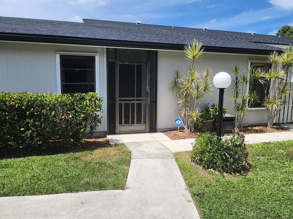 4389 Willow Pond Circle, West Palm Beach FL 33417