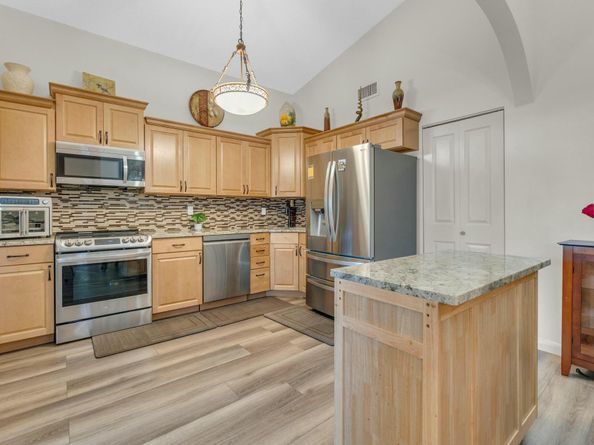 4389 Willow Pond Circle, West Palm Beach FL 33417