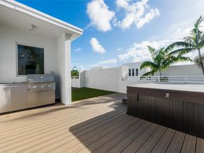 801 SE 12th Court, Fort Lauderdale FL 33316