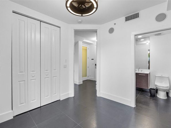 801 SE 12th Court, Fort Lauderdale FL 33316