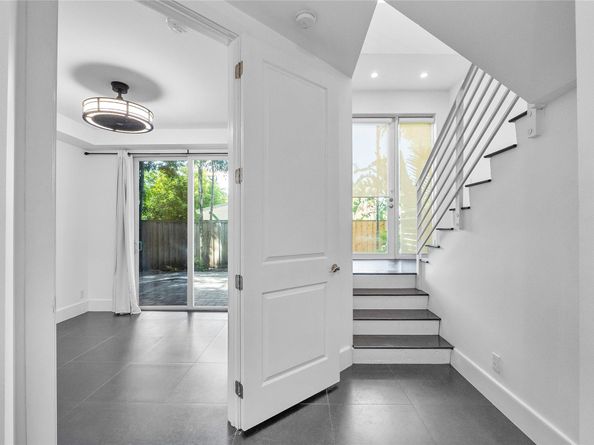 801 SE 12th Court, Fort Lauderdale FL 33316