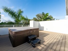 801 SE 12th Court, Fort Lauderdale FL 33316