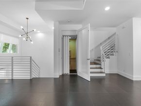 801 SE 12th Court, Fort Lauderdale FL 33316