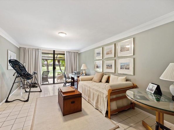 11876 Pebblewood Drive, Wellington FL 33414