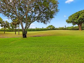 17 Southport Lane E, Boynton Beach FL 33436