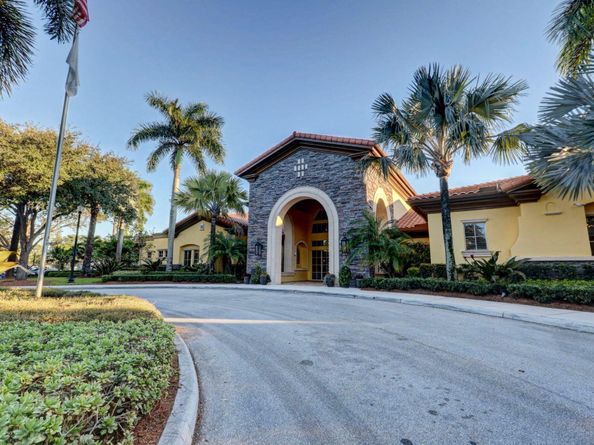 849 Madison Court, Palm Beach Gardens FL 33410