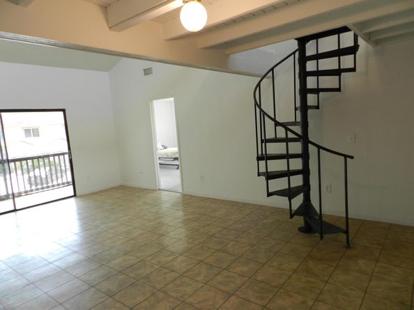 1110 Lakeview Dr East, Royal Palm Beach FL 33411