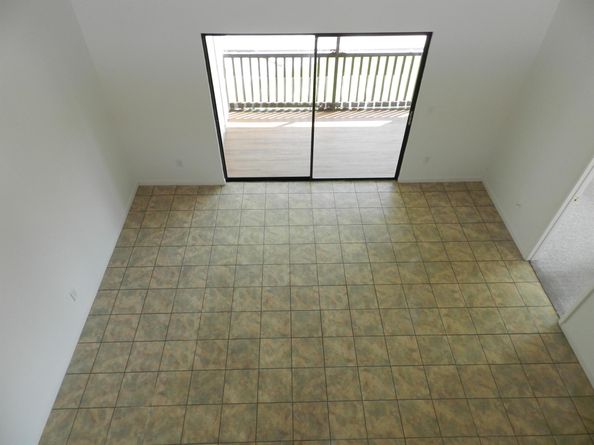 1110 Lakeview Dr East, Royal Palm Beach FL 33411