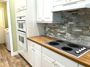 486 Cypress Green Cir, Wellington FL 33414