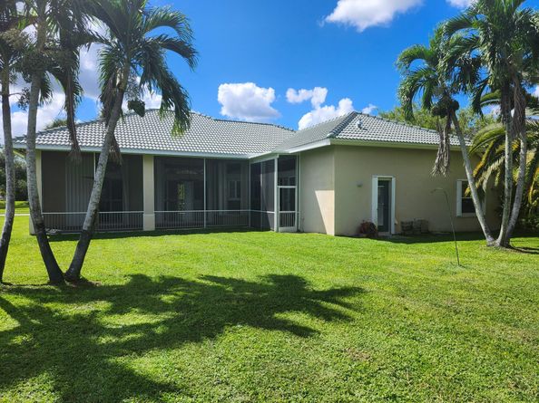 486 Cypress Green Cir, Wellington FL 33414