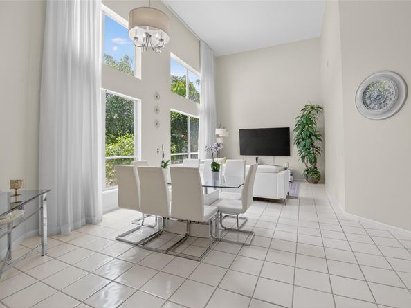 23278 Torre Cir, Boca Raton FL 33433