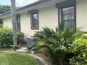 4 Bethesda Park Circle A4, Boynton Beach FL 33435
