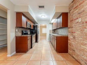 2700 N 34th Ave 1, Hollywood FL 33021