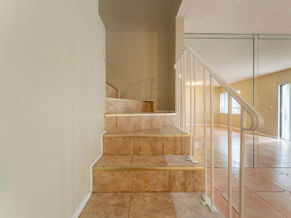 2700 N 34th Ave 1, Hollywood FL 33021