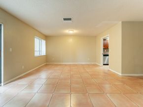 2700 N 34th Ave 1, Hollywood FL 33021