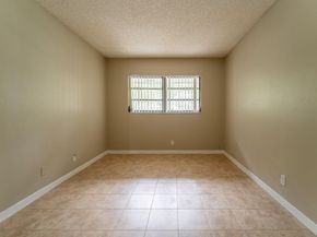 2700 N 34th Ave 1, Hollywood FL 33021