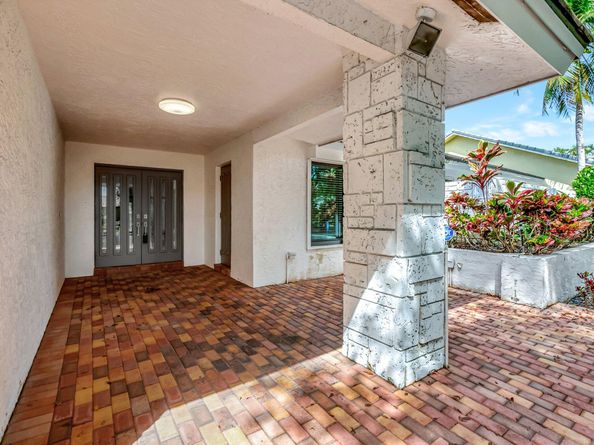 355 Woodlake Lane, Deerfield Beach FL 33442