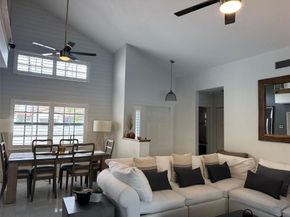 18 Capitol Ct, Deerfield Beach FL 33442