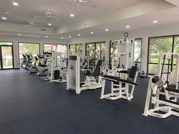 18 Capitol Ct, Deerfield Beach FL 33442