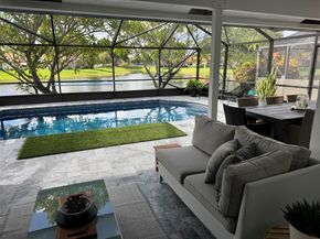18 Capitol Ct, Deerfield Beach FL 33442